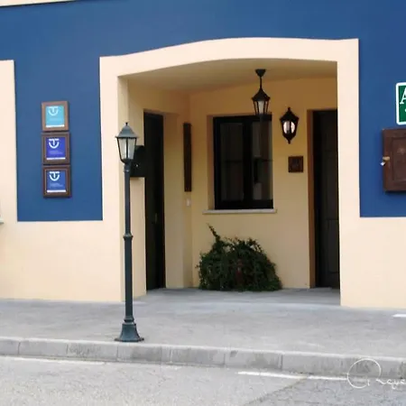 Apartamentos Rurales Les Mestes-2